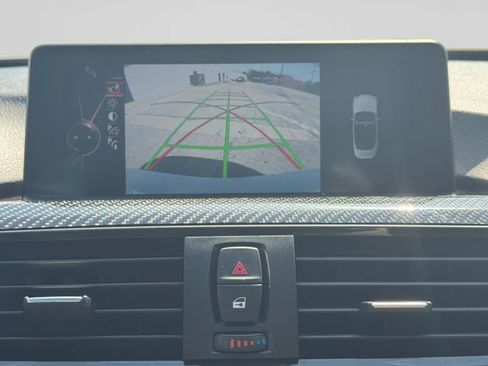 Used 2015 BMW M4 Convertible image 18