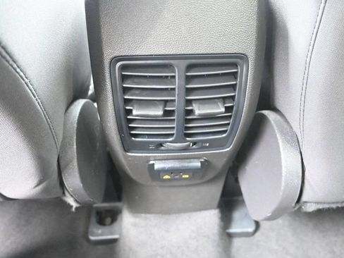 Used 2016 Ford Escape SE w/ Equipment Group 201A FWD image 28