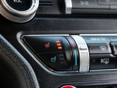 Used 2019 Ford Mustang Premium RWD image 9