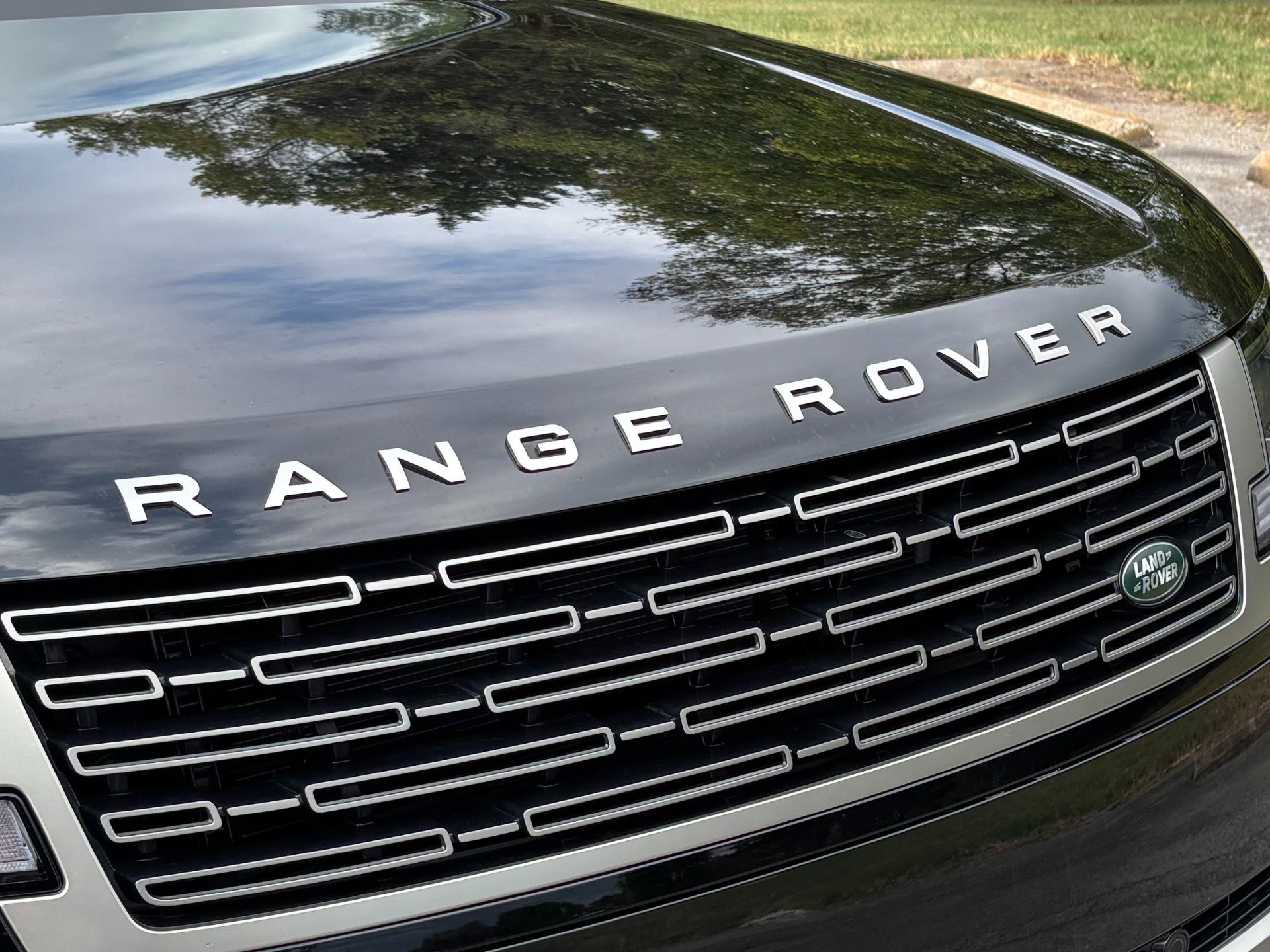 Used 2025 Land Rover Range Rover SE AWD/4WD image 53