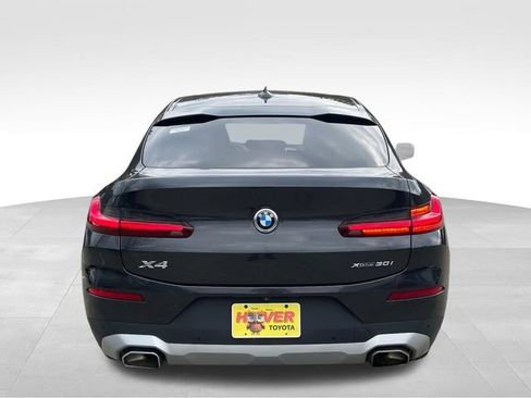 Used 2022 BMW X4 xDrive30i w/ Parking Assistance Package AWD/4WD image 3