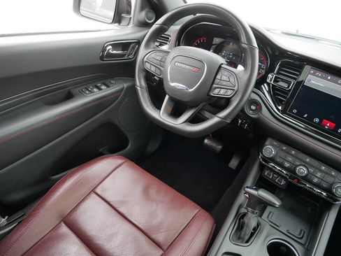 Certified 2024 Dodge Durango GT image 9