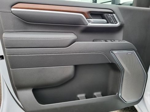 New 2025 GMC Sierra 2500 Denali w/ Denali Reserve Package image 24