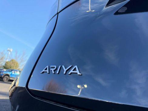 Used 2023 Nissan Ariya FWD image 10