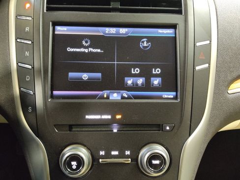 Used 2015 Lincoln MKC FWD w/ Equipment Group 101A Select image 25