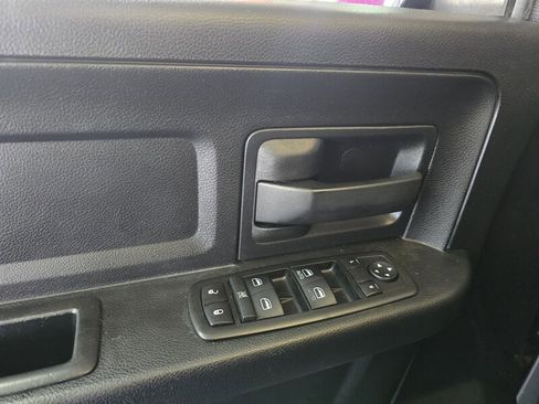 Used 2014 RAM 1500 Express image 17