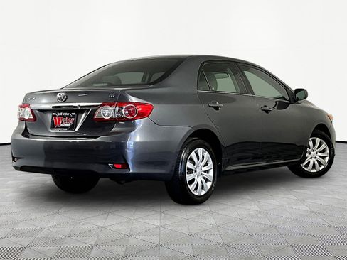 Used 2013 Toyota Corolla LE FWD image 6
