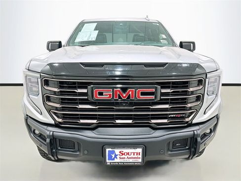 Used 2024 GMC Sierra 1500 AT4X image 2