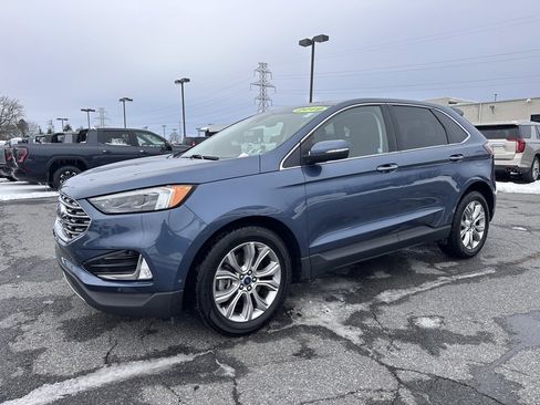 Used 2019 Ford Edge Titanium w/ Equipment Group 301A image 2