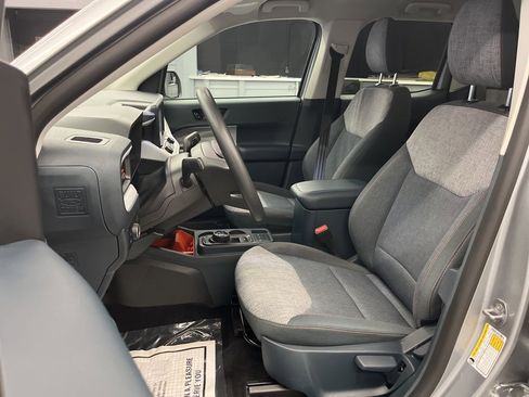 Used 2024 Ford Maverick XLT image 12