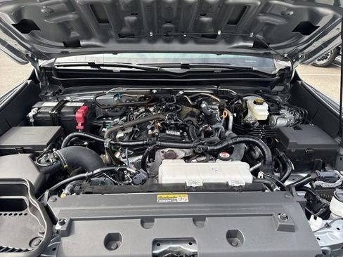 Used 2025 Toyota Tacoma TRD Off-Road image 9