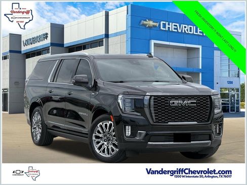 Used 2023 GMC Yukon XL Denali Ultimate AWD/4WD image 1