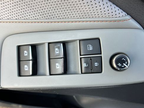 Used 2019 Toyota Avalon Touring w/ Advanced Safety Package image 12