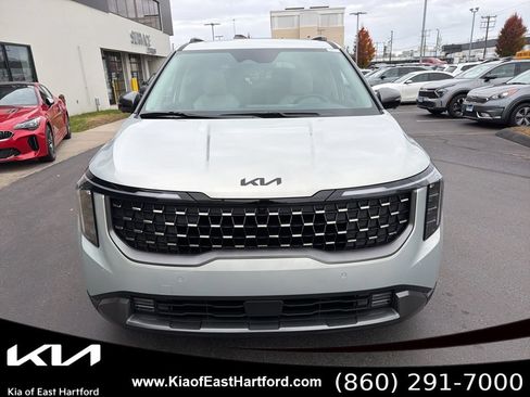 New 2026 Kia Carnival SX Prestige FWD image 3