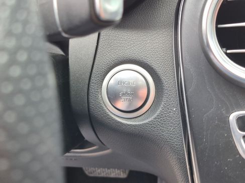 Used 2017 Mercedes-Benz GLC 300 4MATIC Coupe image 19