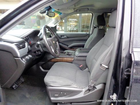 Used 2015 Chevrolet Tahoe LS image 9