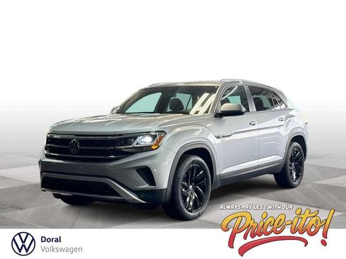Certified 2023 Volkswagen Atlas Cross Sport SE w/ Panoramic Sunroof Package FWD image 1