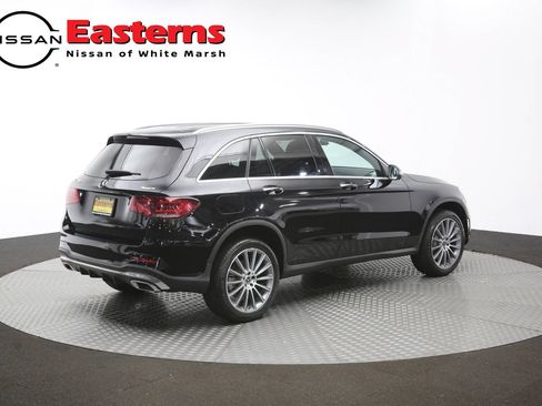 Used 2022 Mercedes-Benz GLC 300 4MATIC w/ AMG Line image 43
