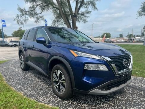 Used 2023 Nissan Rogue SV AWD/4WD image 2