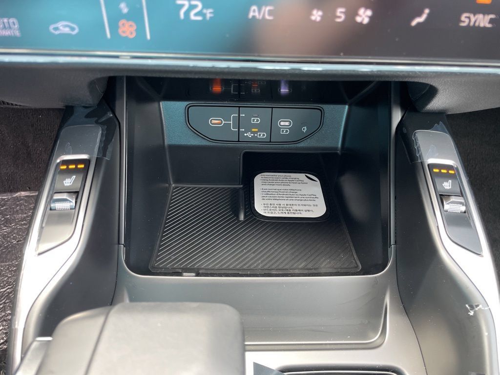 New 2026 Kia Sorento S AWD/4WD image 22
