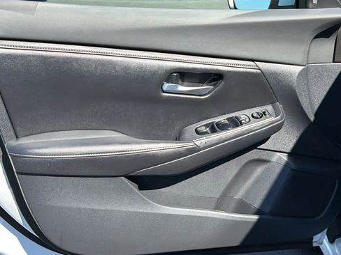 Used 2022 Nissan Sentra SV FWD image 23
