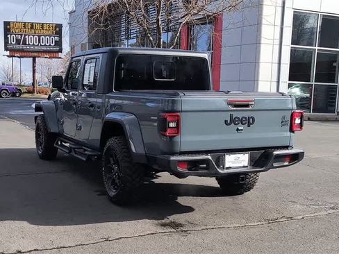 Used 2024 Jeep Gladiator Sport image 7