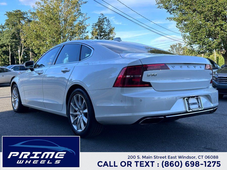 Used 2017 Volvo S90 T6 Momentum w/ Vision Package AWD/4WD image 5