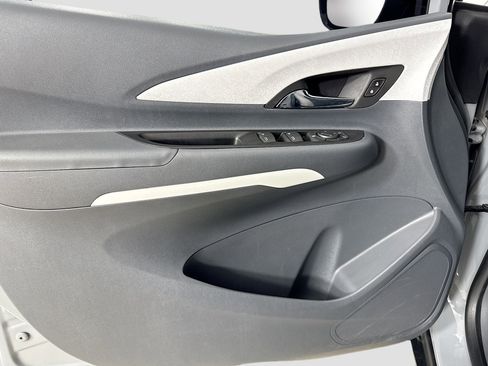 Used 2019 Chevrolet Bolt LT FWD image 18