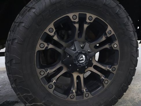 Used 2024 Chevrolet Silverado 3500 LT w/ All Star Edition AWD/4WD image 32