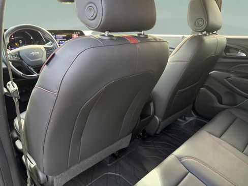 Used 2024 Chevrolet Trax RS w/ Driver Confidence Package image 19