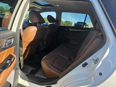 Used 2018 Subaru Outback 2.5i Touring w/ Popular Package #3 image 22