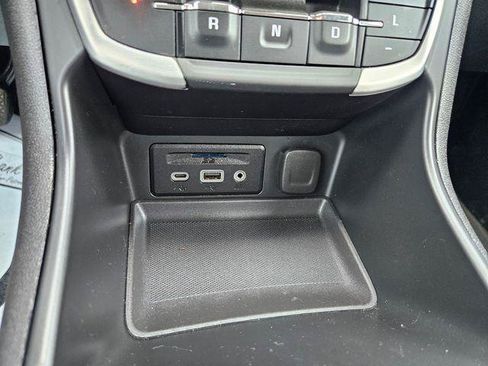 Used 2024 GMC Terrain SLT AWD/4WD image 27