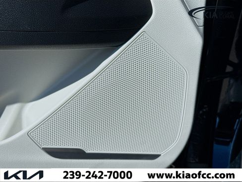 New 2026 Kia Sportage EX w/ EX Panorama Roof Package image 24