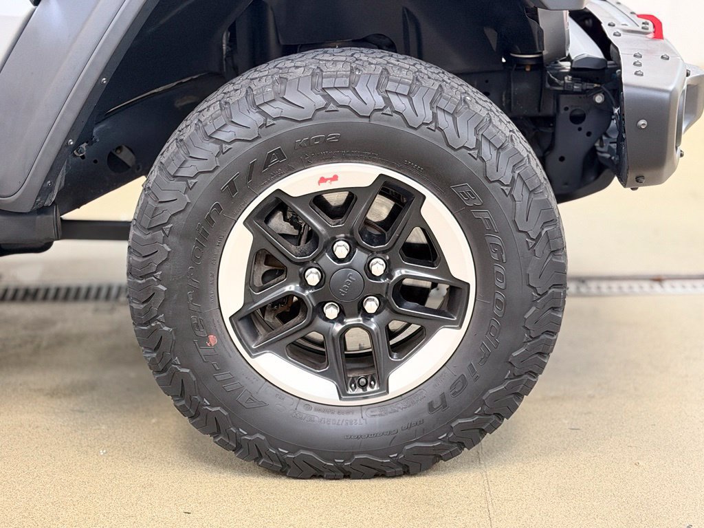 Used 2018 Jeep Wrangler Rubicon w/ Steel Bumper Group AWD/4WD image 4