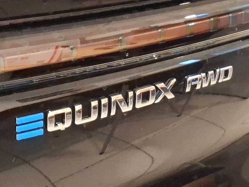 New 2026 Chevrolet Equinox EV LT image 5