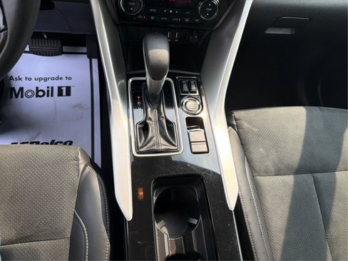 Used 2025 Mitsubishi Eclipse Cross SE AWD/4WD image 16