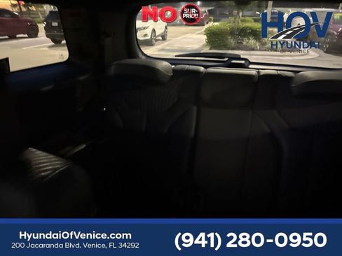 Used 2024 Hyundai Palisade Calligraphy FWD image 11