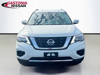 Used 2020 Nissan Pathfinder S video 2