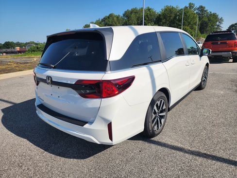 New 2026 Honda Odyssey EX-L image 4