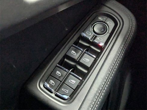 Used 2021 Porsche Macan GTS image 17