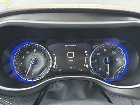 Used 2026 Chrysler Pacifica Select AWD/4WD image 21