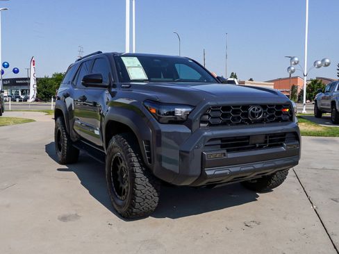 Certified 2026 Toyota 4Runner TRD Off-Road Premium AWD/4WD image 2