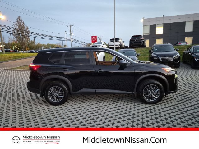 Certified 2025 Nissan Rogue S AWD/4WD image 1