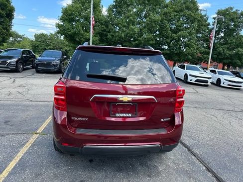 Used 2017 Chevrolet Equinox Premier w/ Enhanced Convenience Package FWD image 4