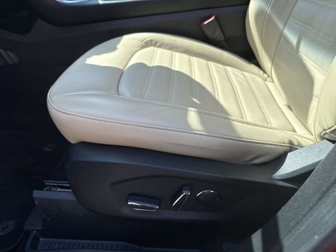 Used 2018 Ford Edge SEL w/ Equipment Group 201A image 13