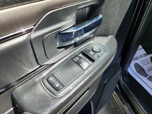 Used 2013 RAM 1500 R/T w/ Convenience Group RWD image 16
