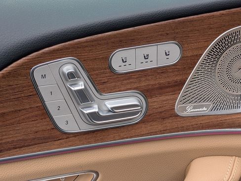 New 2026 Mercedes-Benz GLS 450 4MATIC image 15