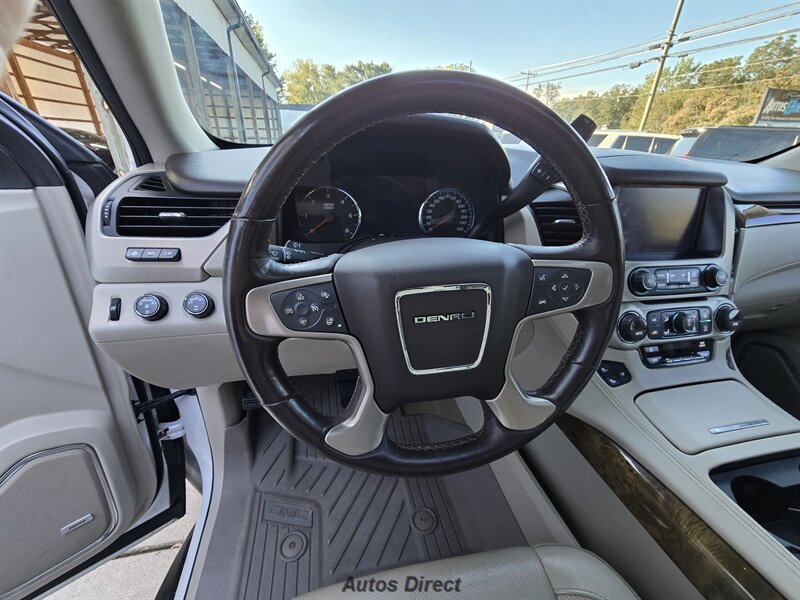 Used 2017 GMC Yukon Denali w/ Open Road Package AWD/4WD image 34