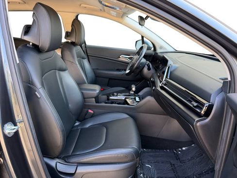 Used 2023 Kia Sportage EX FWD image 18