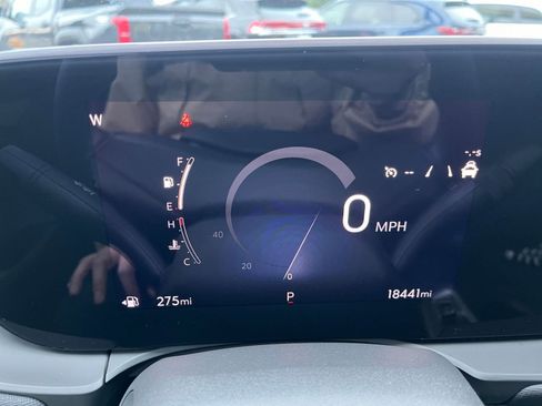 Used 2025 Buick Envista Preferred image 40